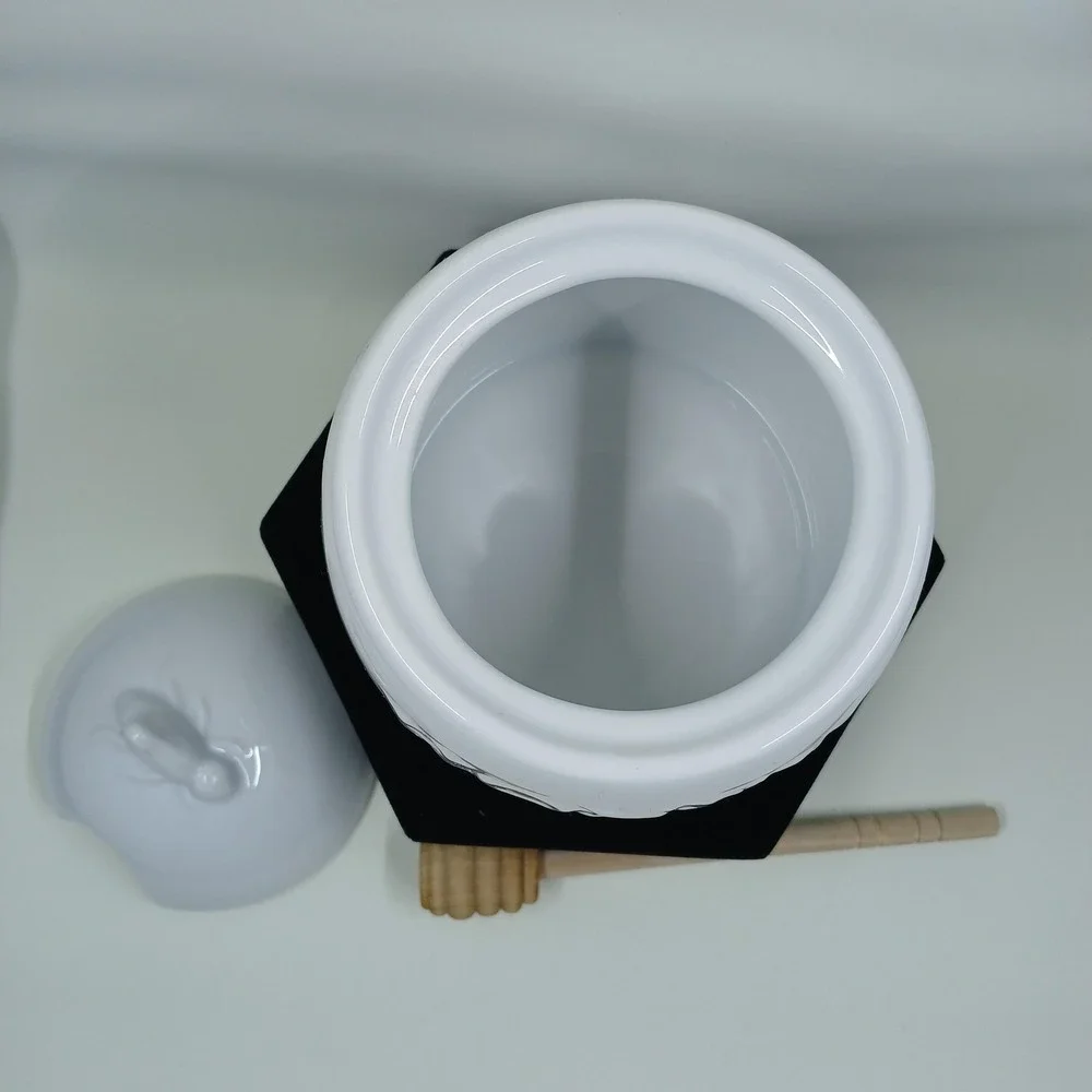 Fitz and Floyd Everyday White Honey Pot‎ with Dipper Porcelain Bee Lid Embossed